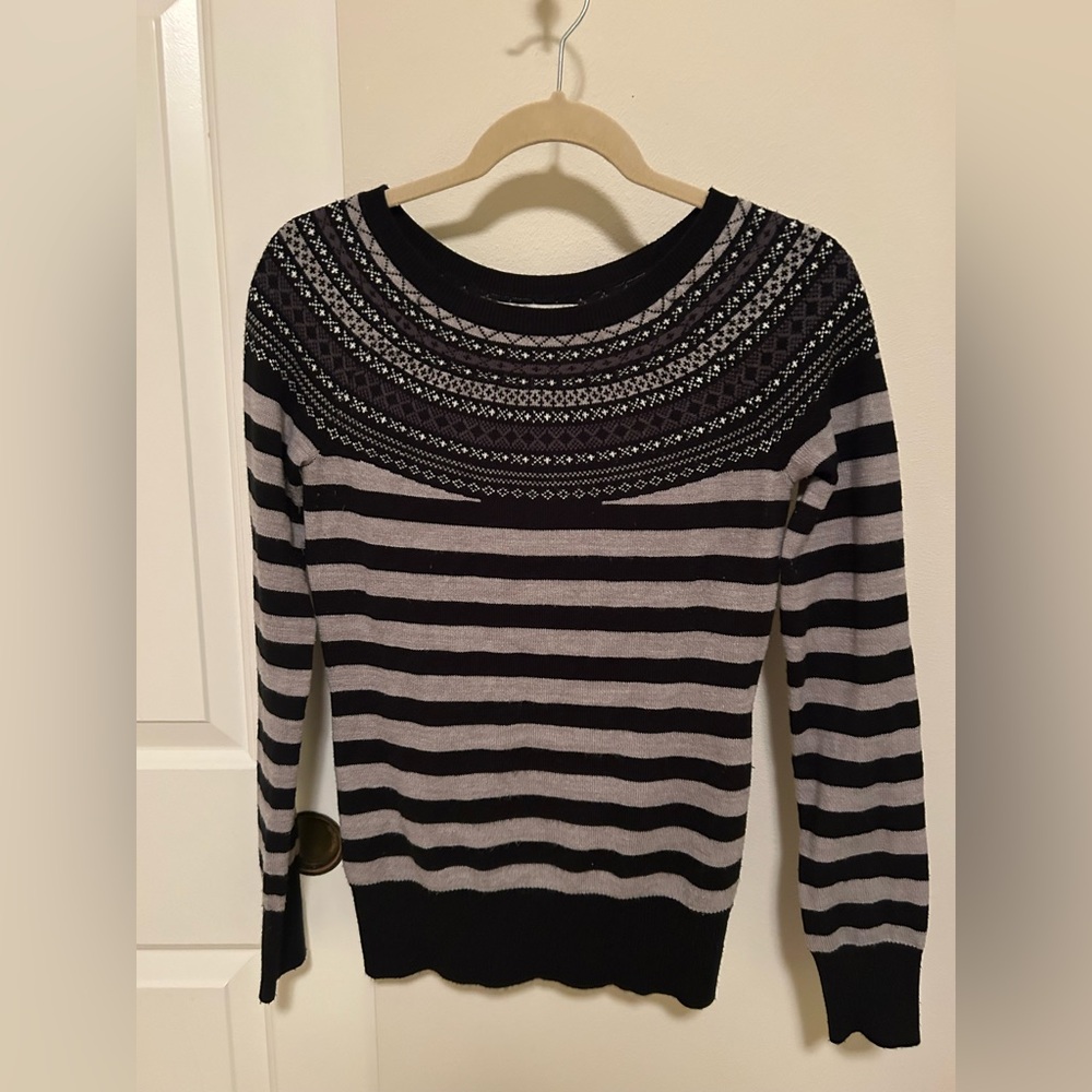 Love by Design Fair Isle sweater. Size s.